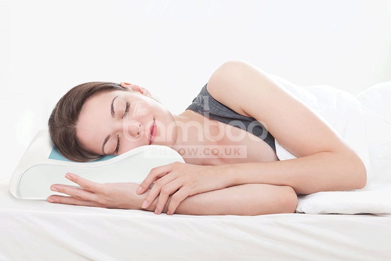 woman sleeping gel pillow